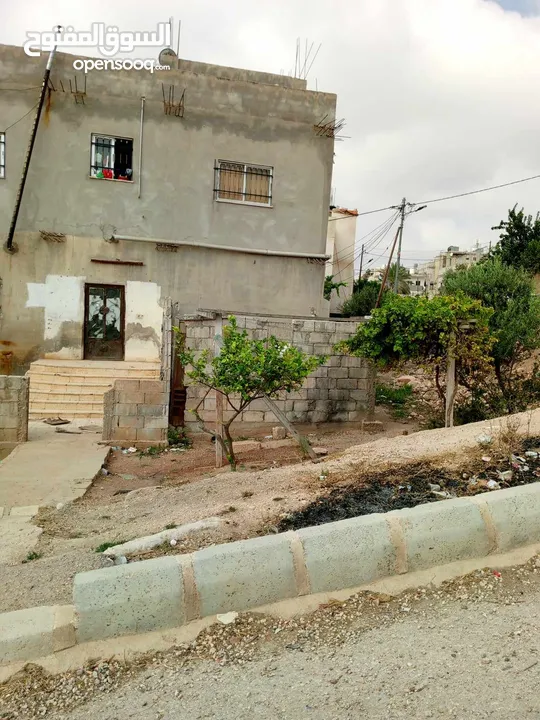 بيت للبيع مكون طابقين