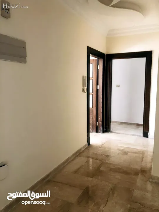 شقة 190م مميزة قرب كوزمو السابع مع روف باطلاله بنوراميه رائعة ( Property ID : 30559 )