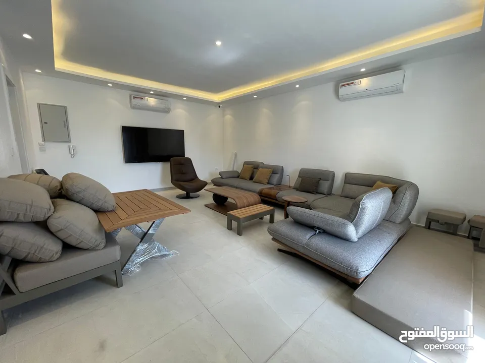 Fully furnished villa for rent in Abdoun  ( Property 38332 )-174796325