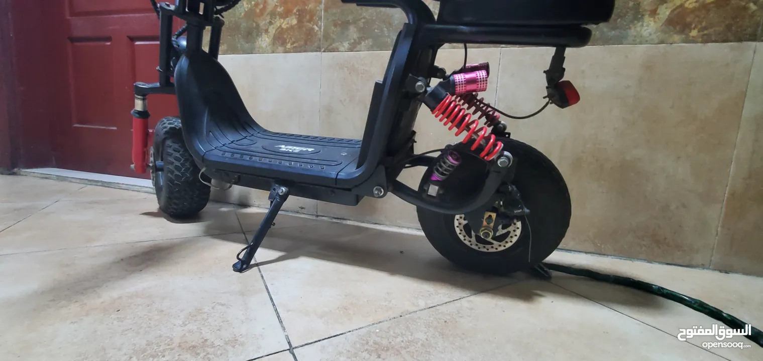 Medium Harley scooter(used)