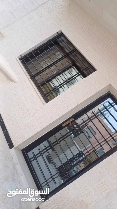 شقه جاهزة للبيع بناء جديد لم تسكن من قبل.