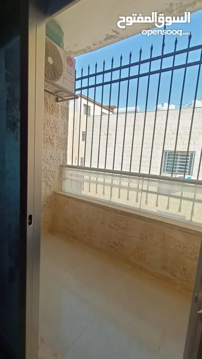 شقة سكنية للبيع بشفا بدران، ام زويتينة، ،من المالك خلف اورانج للاتصالات،عمارة هادئة عائلات،منطقة فلل