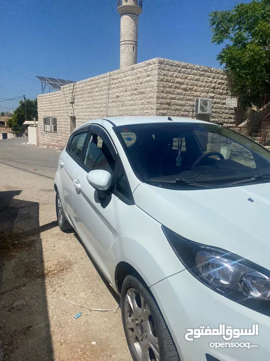 فورد فيستا للبيع