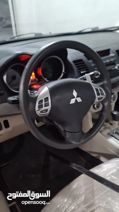 متسوبيشي لانسر 2010