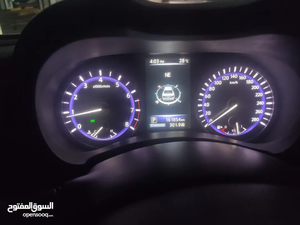 انفينيتي 2014 Q50 محركها 2.0 توربو نظيف و نشط، تسجيل اول مرة آخر 2015 نظيفة للبيع شغل