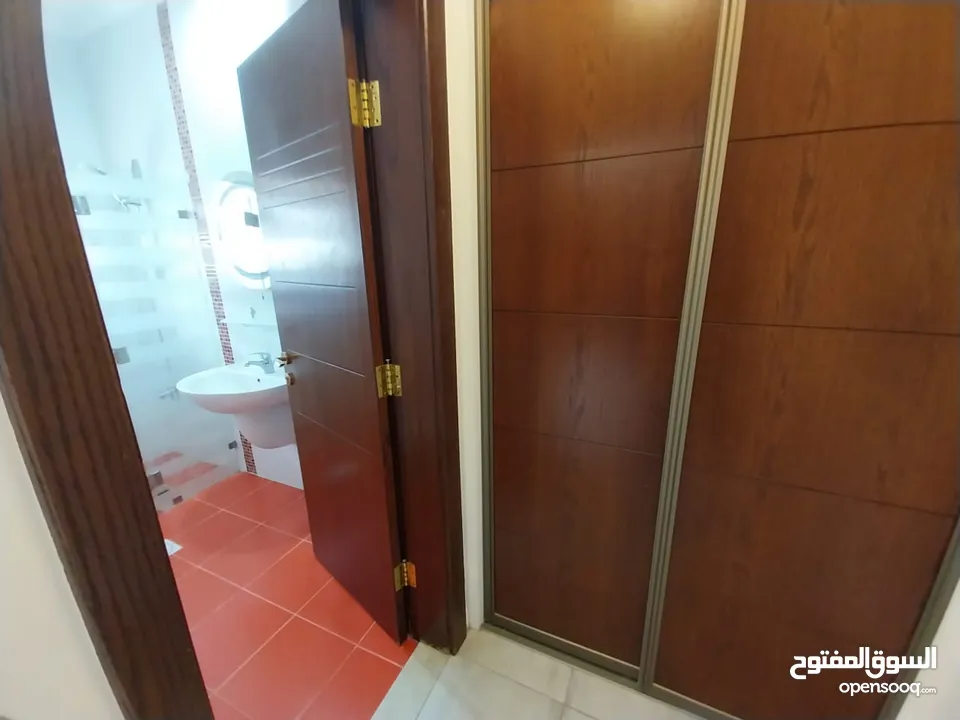 روف دوبليكس للأيجار ( جزء من فيلا ) ( Property 38746 )-175034672