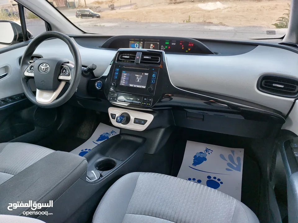 تويوتا بريوس 2018 سلفر// مميزة جدآ