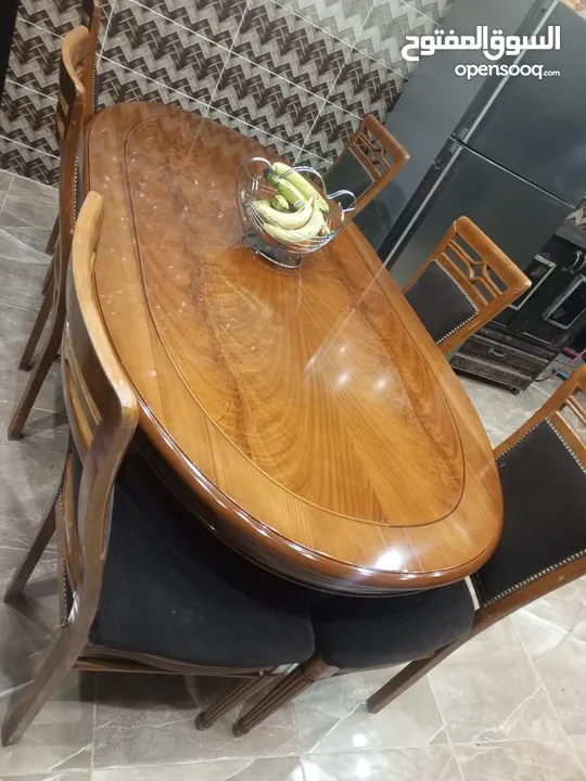 طاوله سفره وجهاز رياضه