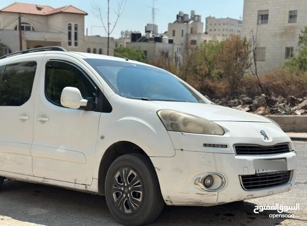 بيجو بارتنر 2015 بحالة الشركة 4+1