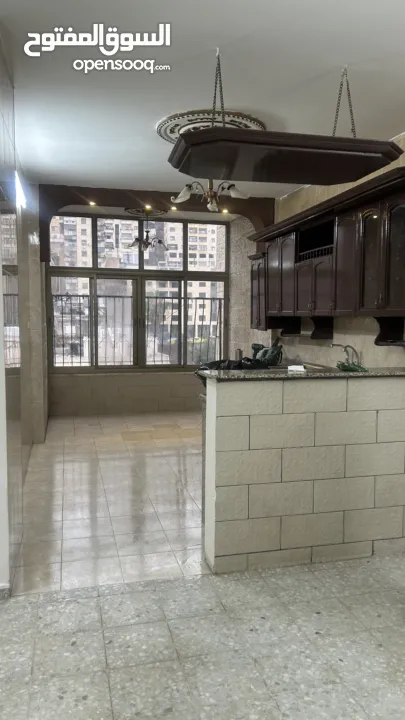 بيت للايجار في شارع الجامعه