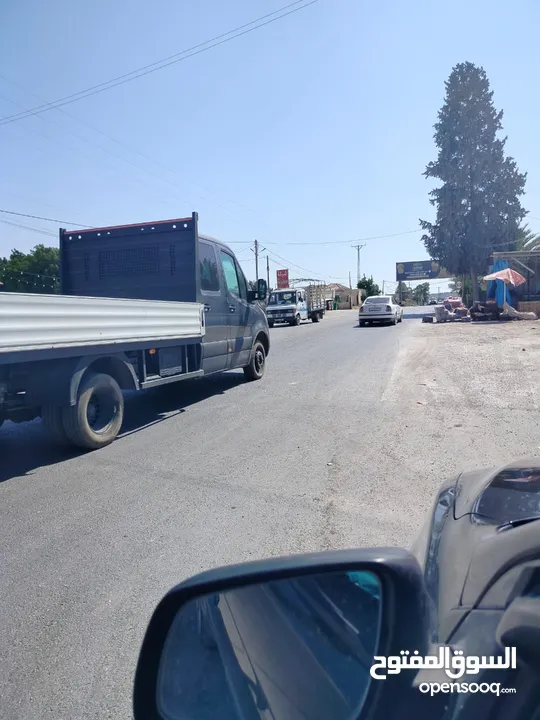 محلات ومعارض تجارية