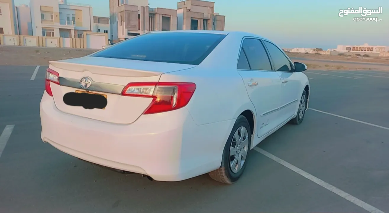 camry 2015 model  mulkiya one years