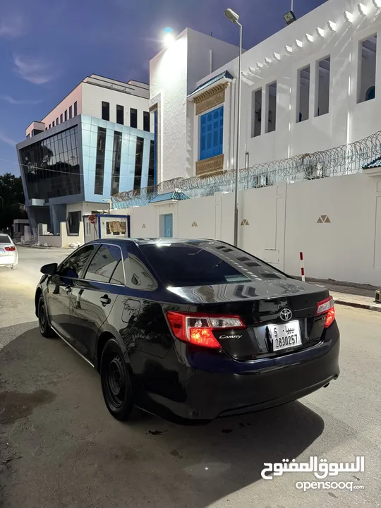 Toyota camry 2014 LE كامري