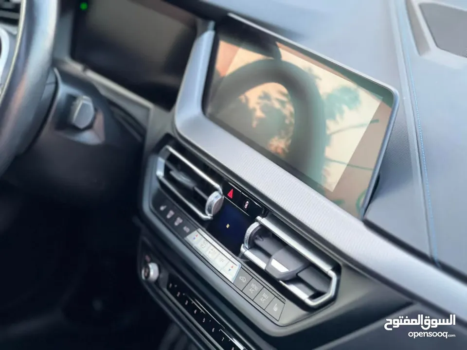 سيارة مميزة