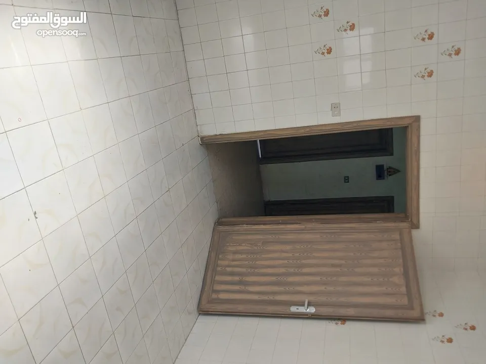 شقة في جبل الاشرفية قرب مستشفى البشير
