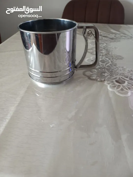 أدوات مطبخ يدويه ..