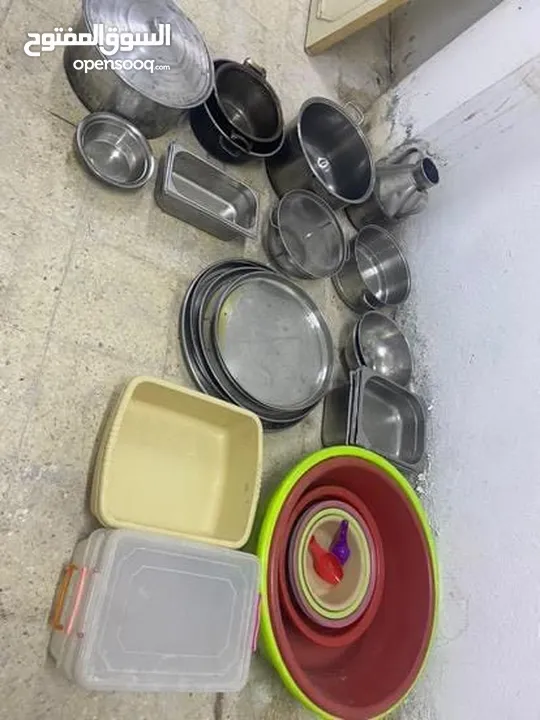عده مطعم فلافل +عده محل معجنات