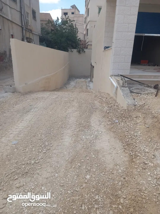 جرافه للأجار جرافه اكبيره صغيره قلابات مداحل فحص انشائي جرافه مرخصه