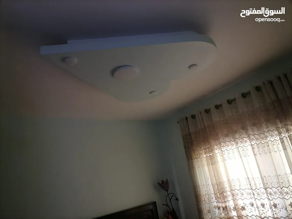 شقة شبه ارضي سوبر ديلوكس مجددة بالكامل للبيع