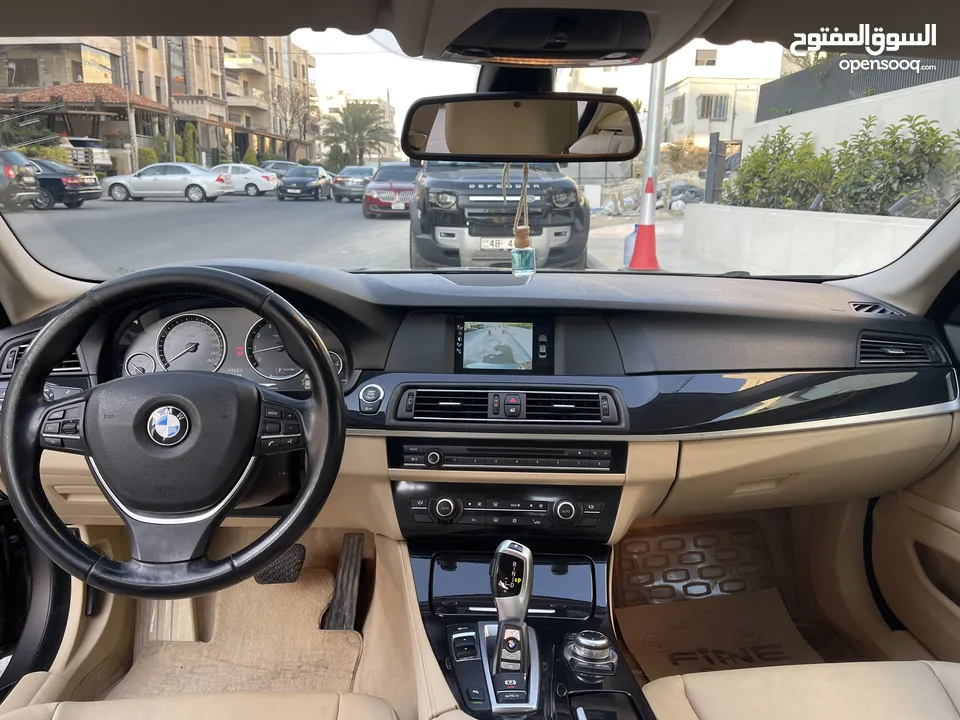 سيارة للبيع وبمواصفات عالية BMW 2013