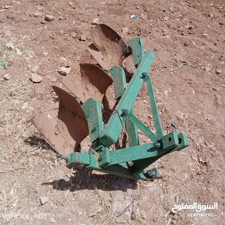 تركتر اسكي   دفع رباعي  4×4    35   حصان   لا يحتاج ل شيء.  التواصل ؏ الخاص ‌:*