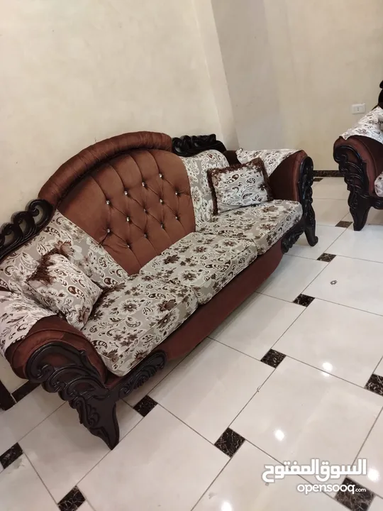 طقم كنب زان مصري بحال الوكالة  استخدام اشهر .