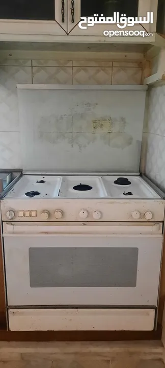 فرن غاز حجم كبير شغال بالكامل 100% +ساعة و بربيش