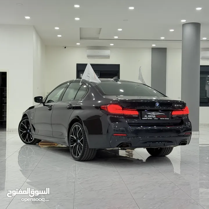 BMW 530 M//PAKITوارد الماني اصل ام فل الفل اضافات بالسعر الافضل والمميز