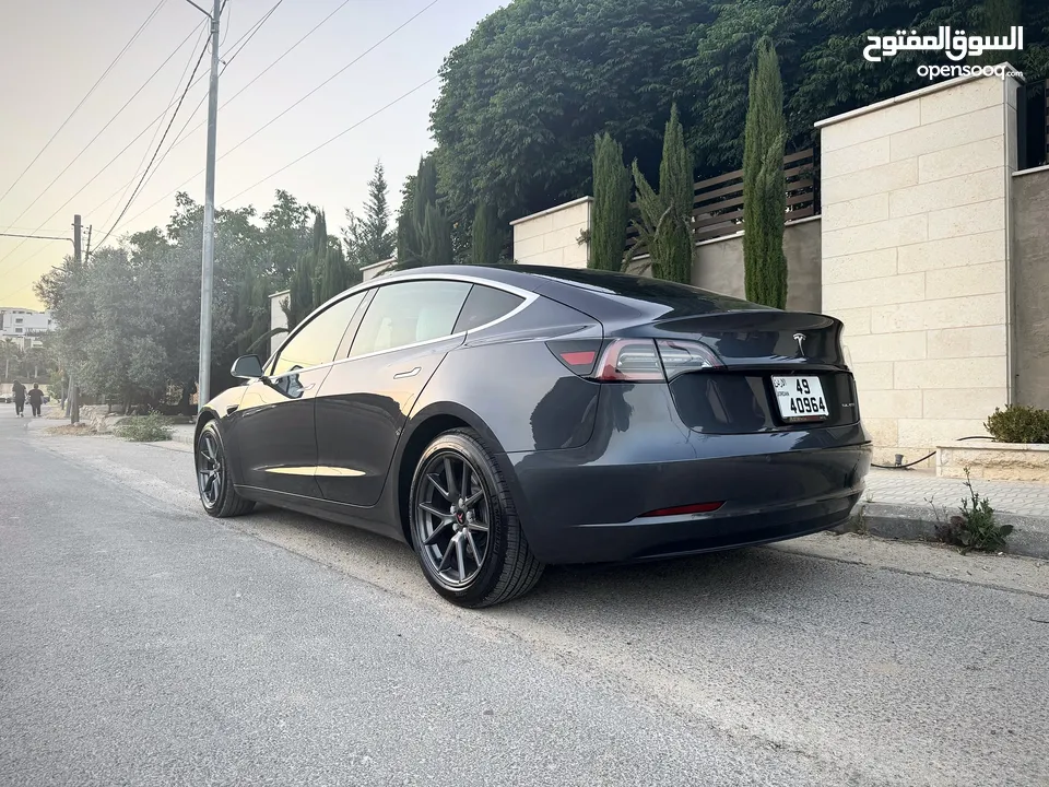 Tesla Model 3 long range - doul motor 2019