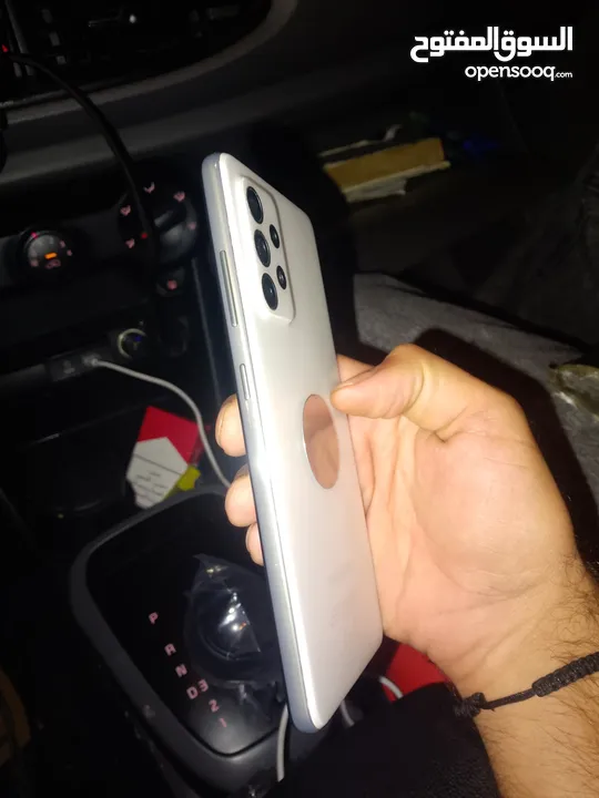 جهاز سامسونج جلاكسي A52 بحالة ممتازه