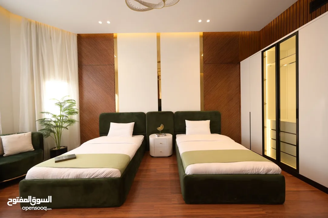 للايجار اليومى فيلا فندقية فاخرة  (VIP)9 غرف نوم بالتجمع الخامس داخل كمبوند باقوى موقع(السعر يومى)