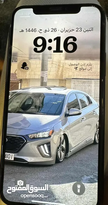 آيفون 11 برو 256 جيجا بطاريه 73 الشاشه فيها خط خفيف مش مبينه بسعر حرق 160