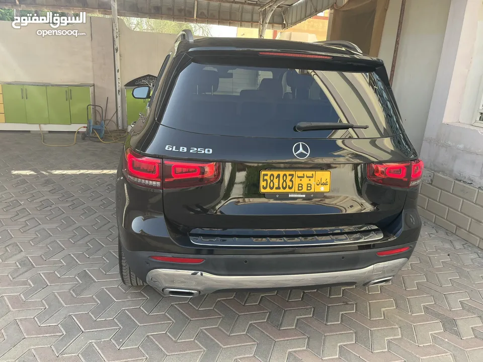 Mercedes Benz GLB 250 model 2021