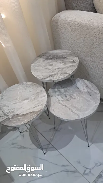 طاولات سيرفس لون سكني عدد 3