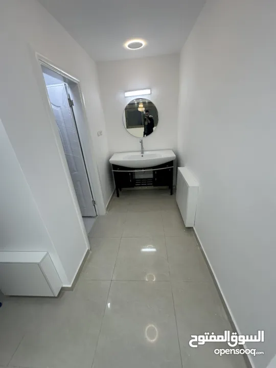 الشقة للبيع في رام الله / عين مصباح . الموقع عين مصباح / قرب جامعة القدس المفتوحه طابق اول