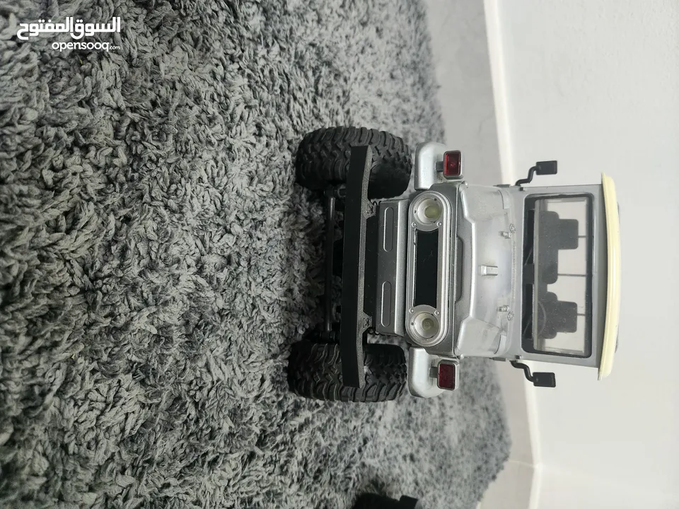 RC CAR(LAND CRUISER)