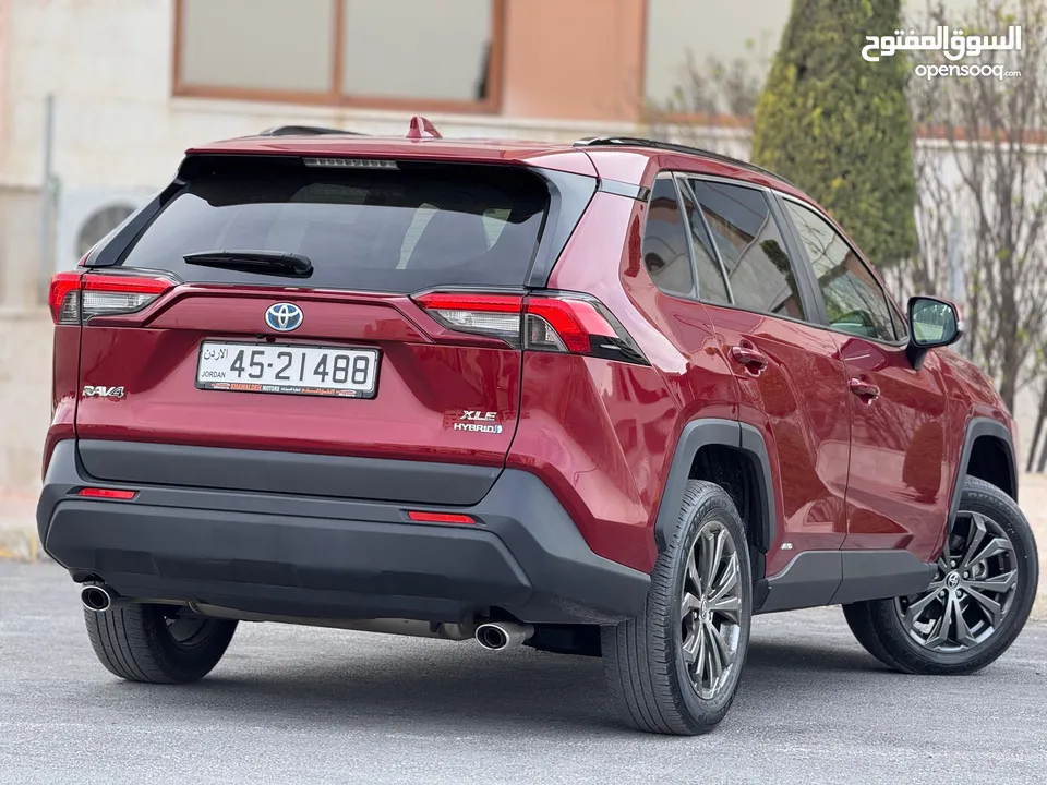 TOYOTA RAV4 Hybrid xle premium 2022 تويوتا راف فور جمرك جديد