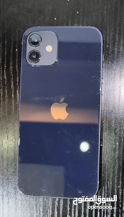 Iphone 12 128gb بحالة الوكالة وبدون اي خدش مع 9 كفرات وشاحن اصلي وكرتونة