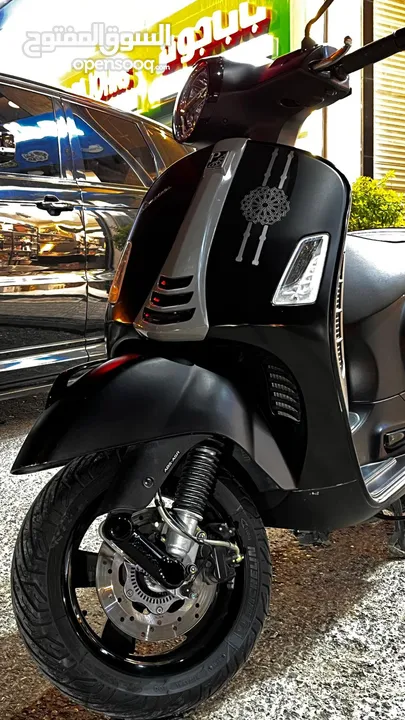 Vespa gets sport 300