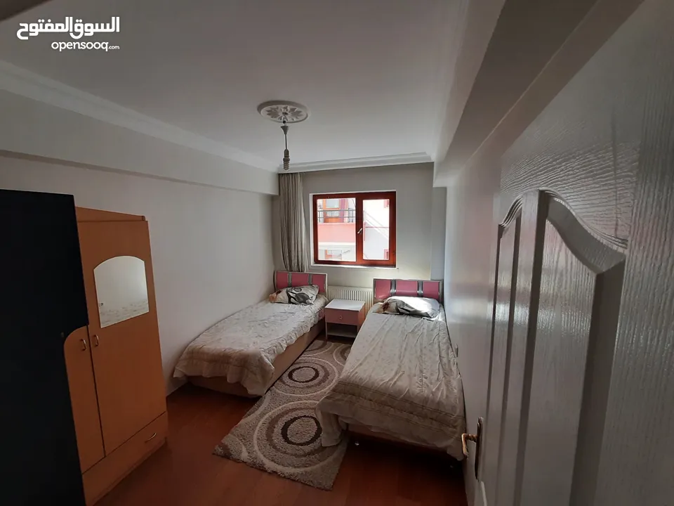 شقة مجددة مفروشه للإجار الشهري السياحي/ سنوي