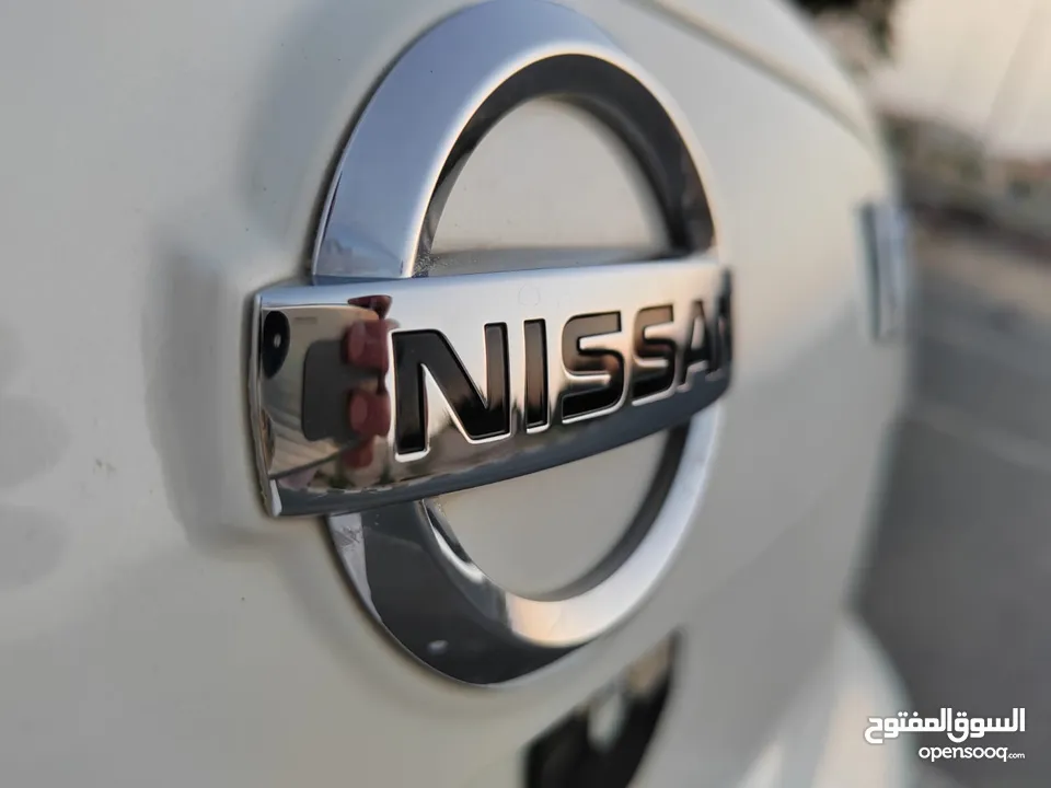 Nissan JUKE SL 2016 GCC FULL OPTION  "VREY LOW MILEAGE / FIRST OWNER / FSH"