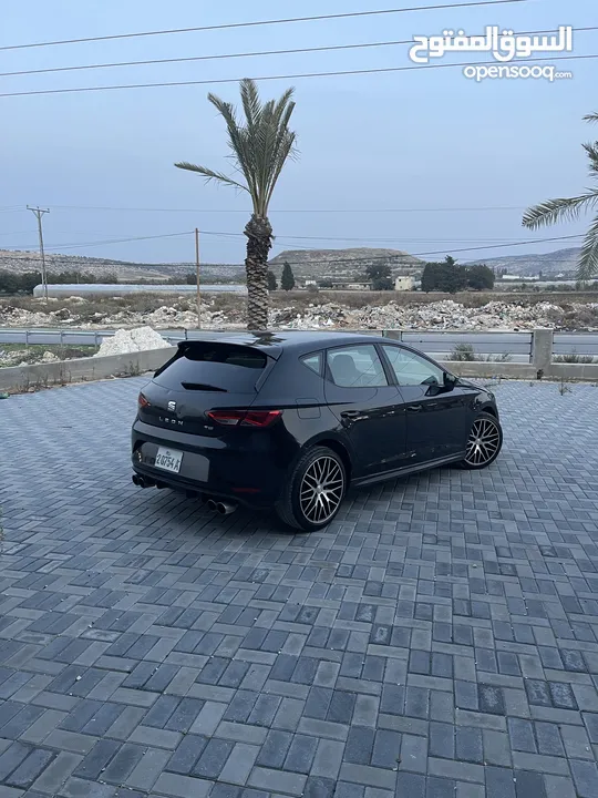 Seat leonترخيص 2016