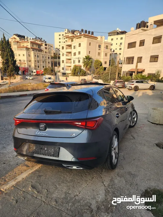 ليون. Fr. مع. فتخه. بسعررررررر. طحن. طحن.