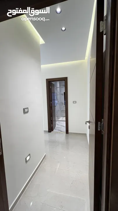 شقق للبيع 95م (سكنية - استثمارية) في ديرغبار شارع ال 60 ، مطبخ راكب ، تدفئة غاز _ رويال للاسكان