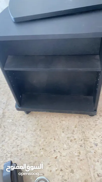 طاولة تلفزيون حاله ممتازه جديده