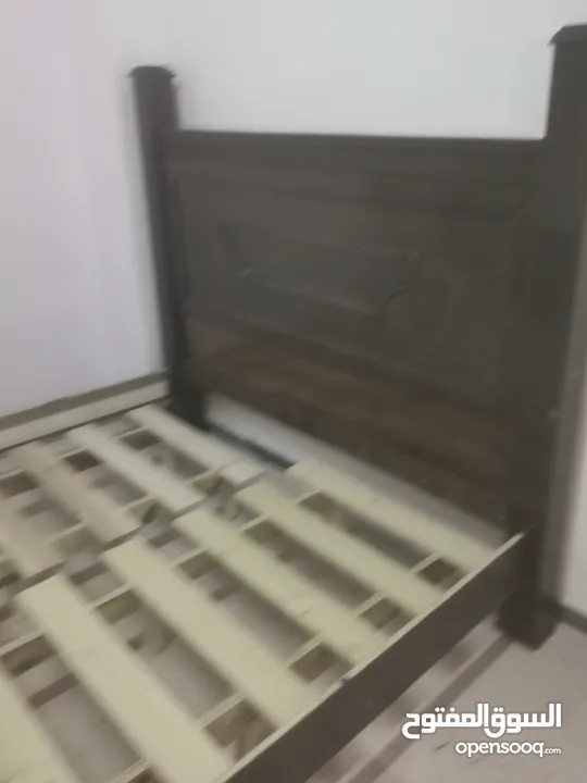 سرير مجوز بحاله جده جدا