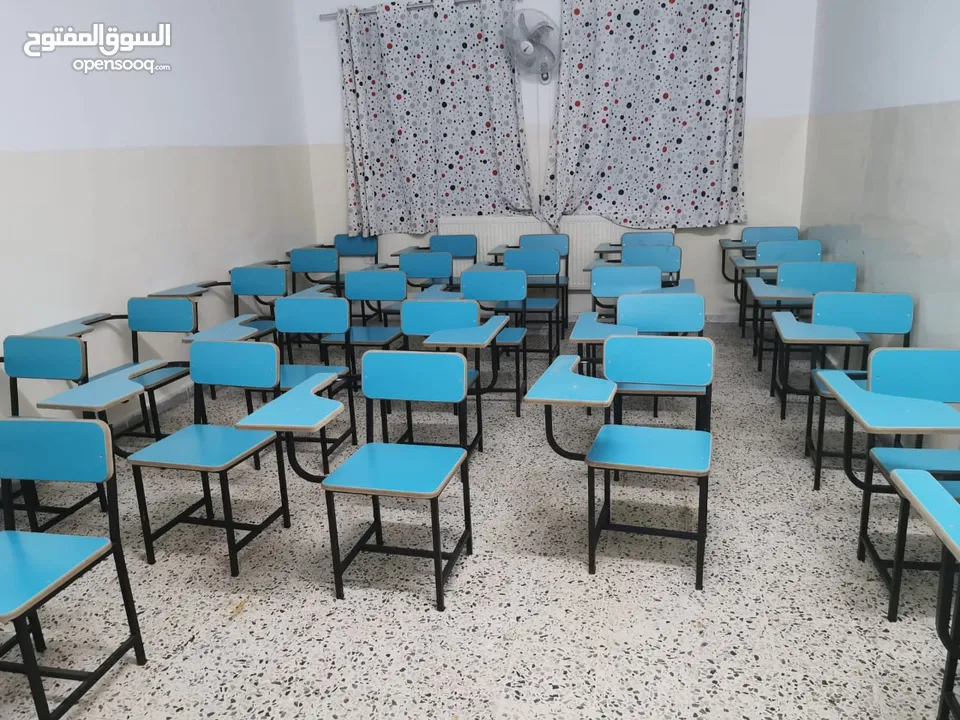 تفصيل اثاث مدرسي دروج مدرسية مقاعد طلاب كراسي محاضرات طاولات رياض اطفال