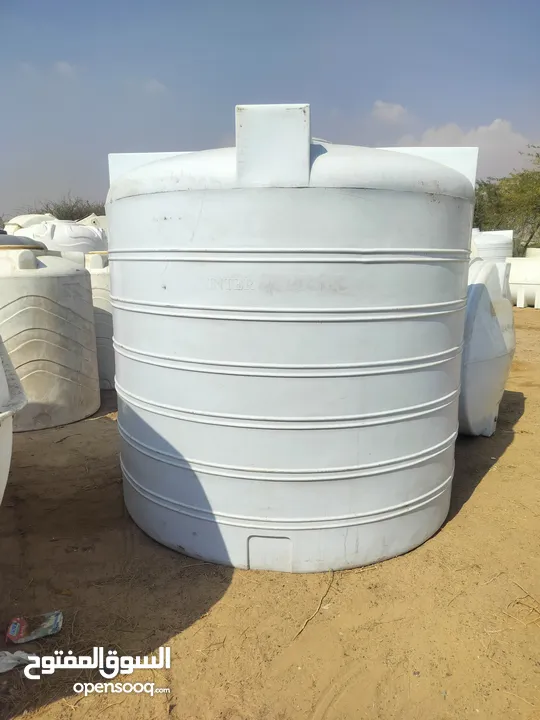 water tanks selling and buying plastic and fiberglass available maintenance reapiring water tanks