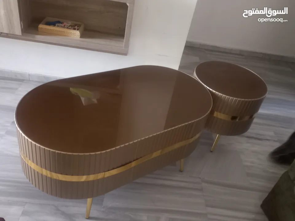طاولة وسطية للبيع