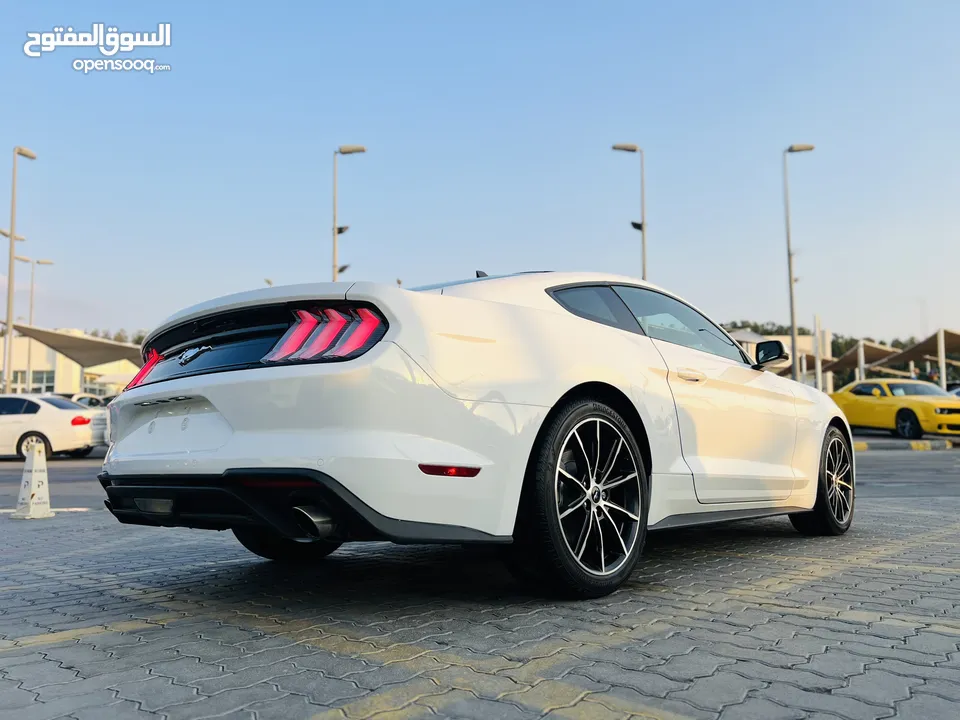 FORD MUSTANG ECOBOOST PREMIUM 2021